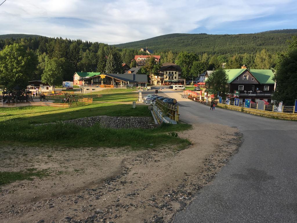 Apartment Draco Harrachov Esterno foto